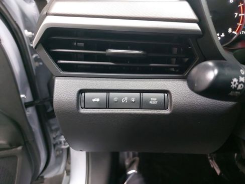 Used 2025 Nissan Altima 2.5 SR image 25