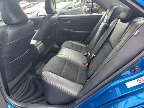 Used 2017 Toyota Camry XSE w/ Advanced Technology Package FWD image 14