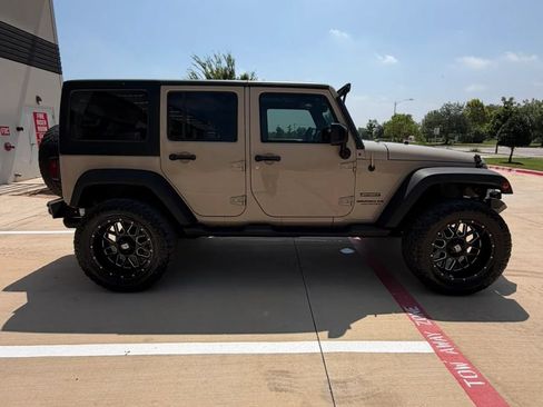 Used 2016 Jeep Wrangler Unlimited Sport w/ Quick Order Package 24S AWD/4WD image 7