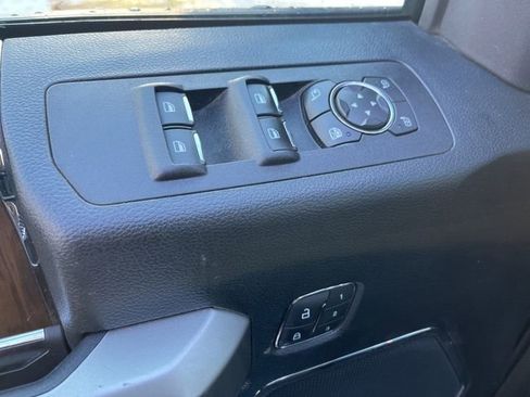 Used 2020 Ford F150 Lariat w/ Equipment Group 502A Luxury image 13