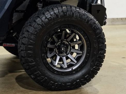 Used 2024 Jeep Wrangler Unlimited Rubicon w/ Technology Group AWD/4WD image 35