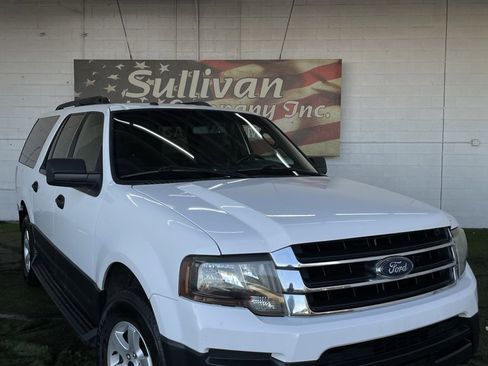 Used 2017 Ford Expedition EL XL w/ Equipment Group 101A image 4