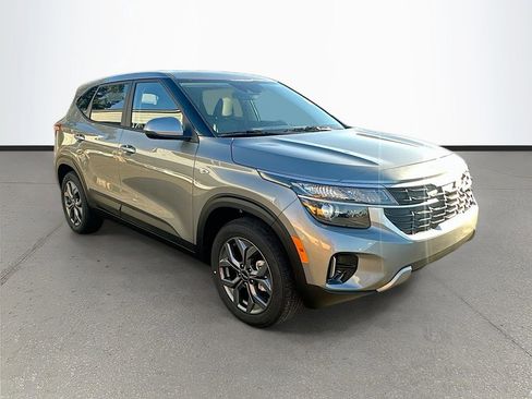 New 2026 Kia Seltos LX image 1
