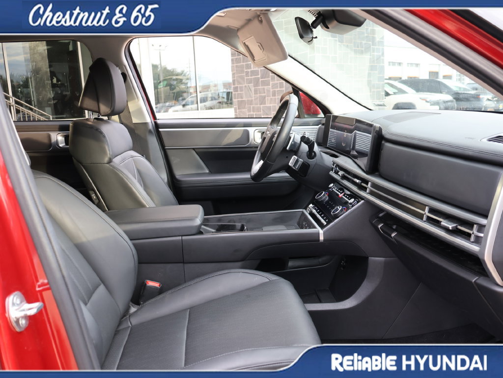 Used 2025 Hyundai Santa Fe SEL AWD/4WD image 9