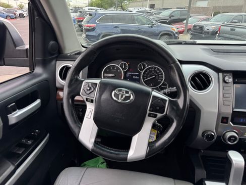 Used 2015 Toyota Tundra Limited w/ Limited Premium Package AWD/4WD image 9