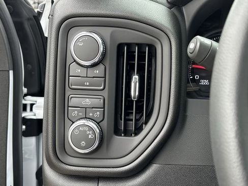 New 2026 GMC Sierra 2500 Pro image 17