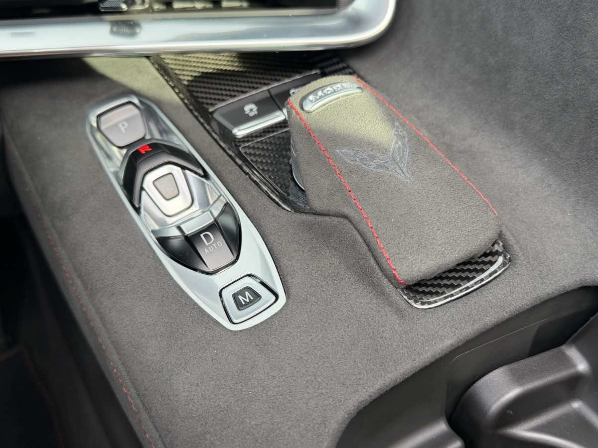 Used 2020 Chevrolet Corvette Stingray Premium Cpe w/ 3LT Preferred Equipment Group RWD image 28