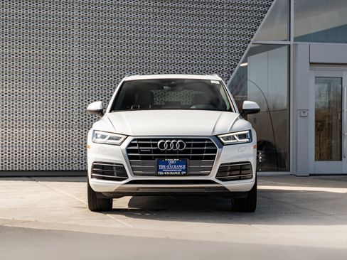 Used 2018 Audi Q5 2.0T Premium Plus w/ Premium Plus Package AWD/4WD image 37