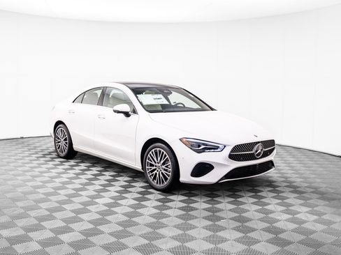 New 2026 Mercedes-Benz CLA 250 4MATIC image 7