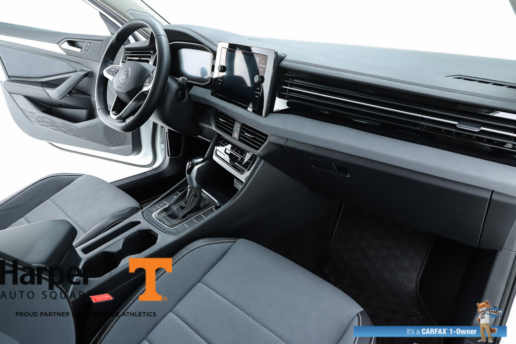 Used 2025 Volkswagen Jetta SE w/ Sunroof Package FWD image 67