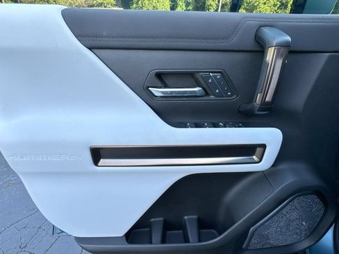 Used 2024 GMC Hummer EV 3X w/ Omega Edition AWD/4WD image 15