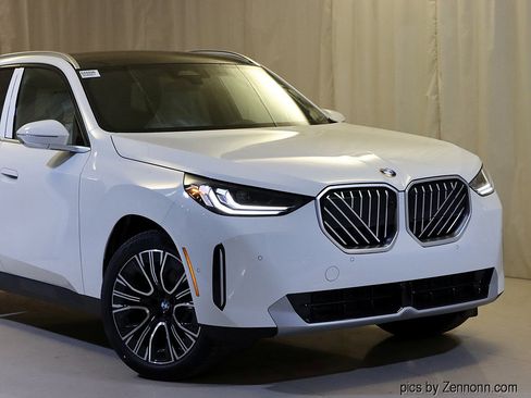 New 2026 BMW X3 xDrive30 w/ Premium Package image 2