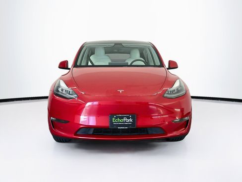 Used 2023 Tesla Model Y Long Range AWD/4WD image 2