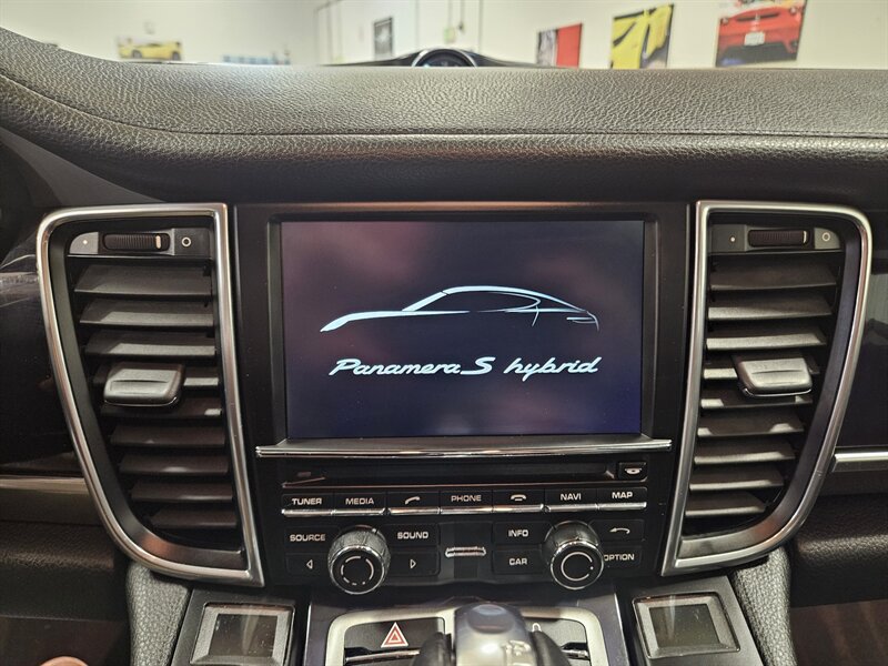 Used 2013 Porsche Panamera S RWD image 37