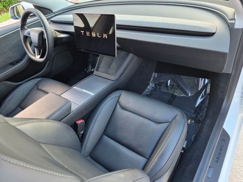 Used 2025 Tesla Model 3 Long Range AWD/4WD image 22