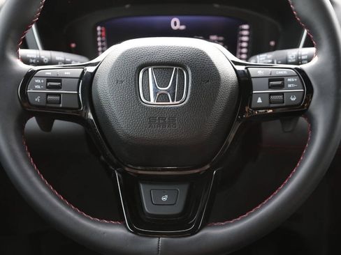 Used 2025 Honda Pilot Black Edition image 18