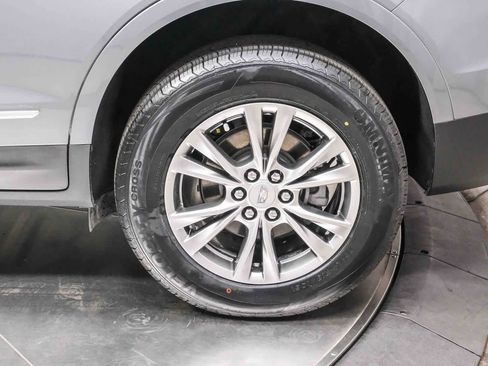 Used 2022 Cadillac XT5 Premium Luxury FWD image 9