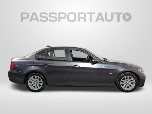 Used 2006 BMW 325i Sedan image 8