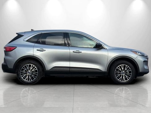 Used 2022 Ford Escape SE image 8