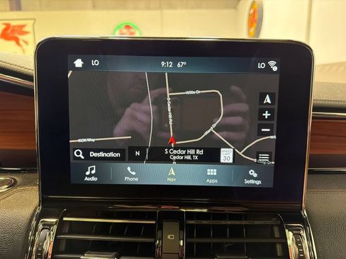 Used 2019 Lincoln Navigator Reserve AWD/4WD image 16