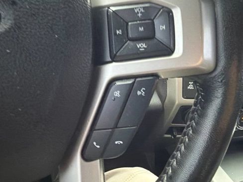 Used 2017 Ford F150 Lariat AWD/4WD image 55