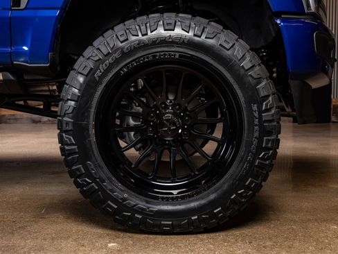 Used 2026 Ford F250 Platinum image 12