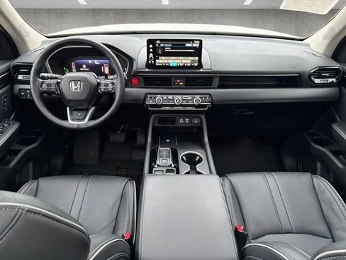 Used 2024 Honda Pilot Elite image 20