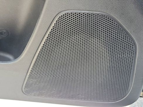 Used 2016 Jeep Cherokee High Altitude image 25