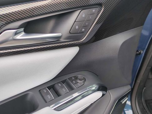 Used 2026 Chevrolet Traverse High Country w/ LPO, Floor Liner Package FWD image 23