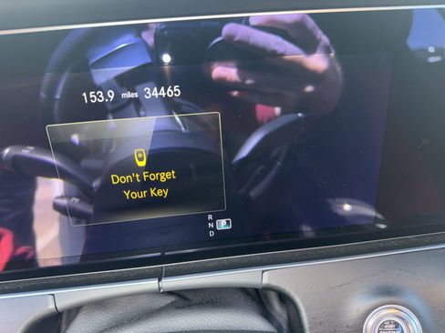 Used 2023 Mercedes-Benz E 450 Coupe image 4