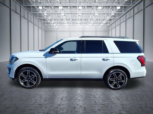 Used 2021 Ford Expedition Limited AWD/4WD image 12