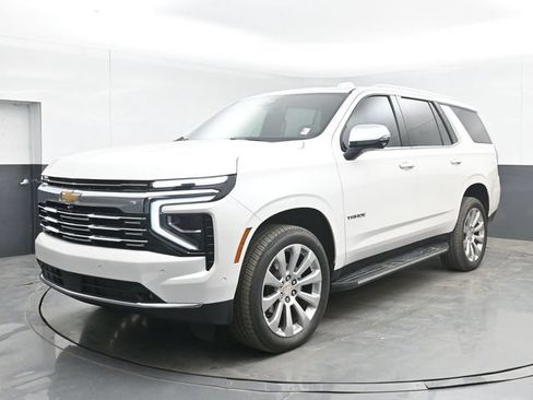 Used 2025 Chevrolet Tahoe Premier w/ Sun And Tow Package AWD/4WD image 10