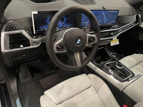 New 2026 BMW X5 xDrive40i w/ M Sport Package AWD/4WD image 7