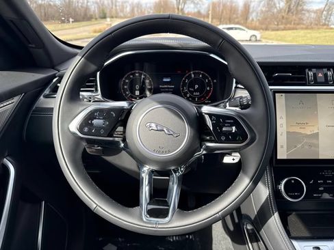 Certified 2026 Jaguar F-PACE R-Dynamic S AWD/4WD image 20