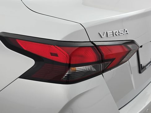 New 2025 Nissan Versa SV w/ Trunk Package image 32