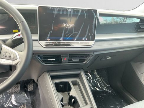 New 2026 Volkswagen Tiguan SE AWD/4WD image 11