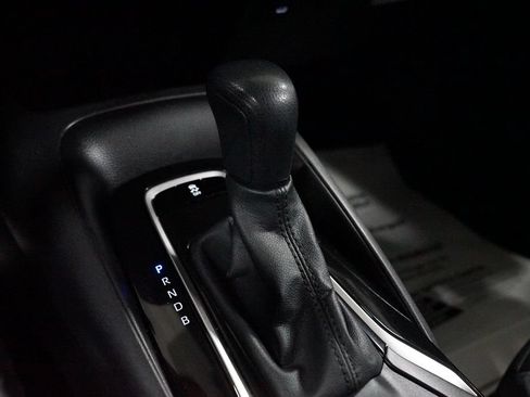 Used 2025 Toyota Corolla LE FWD image 21