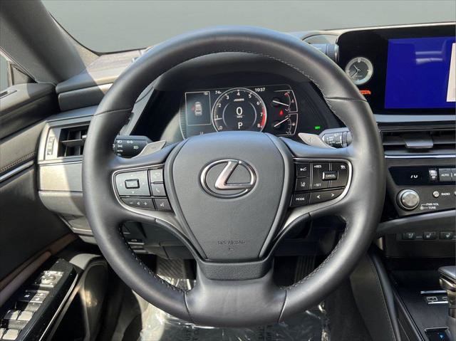 Certified 2025 Lexus ES 350 w/ Premium Package FWD image 24