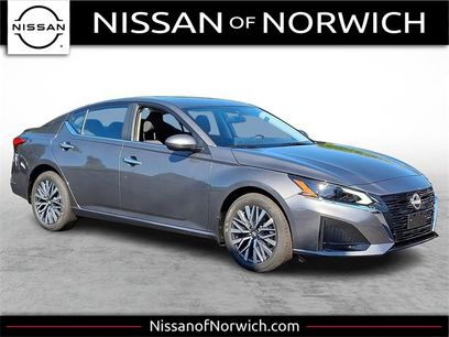 New 2025 Nissan Altima 2.5 SV w/ SV Premium Package