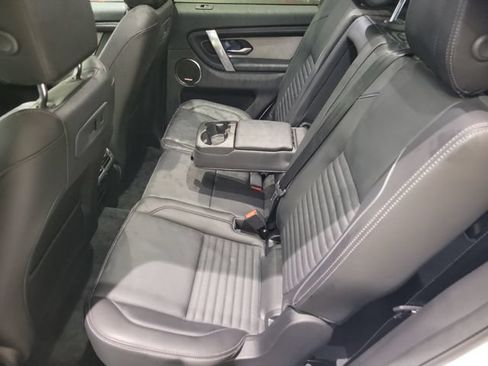 Certified 2025 Land Rover Discovery Sport Dynamic SE AWD/4WD image 15