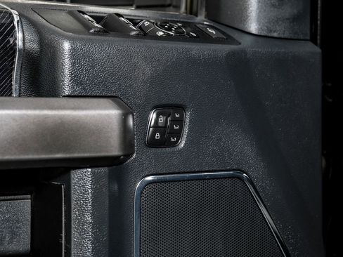 Used 2022 Ford F450 Platinum image 41