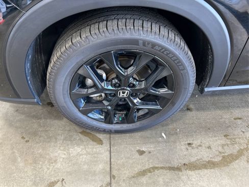Used 2024 Honda HR-V Sport image 23