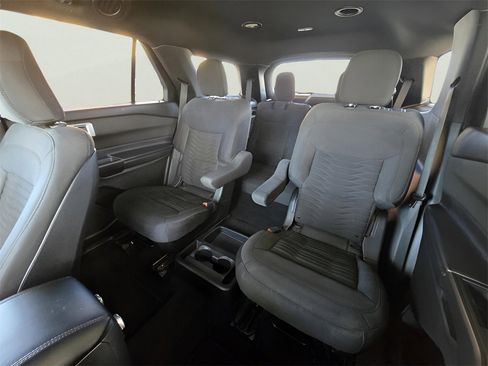 Used 2020 Ford Explorer XLT image 52