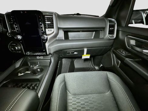 New 2026 RAM 1500 4x4 Crew Cab image 26