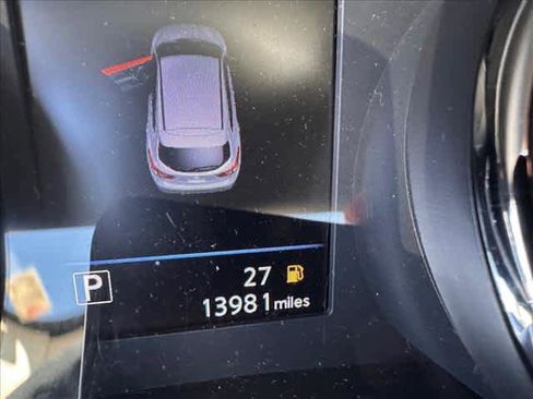 Used 2022 Nissan Rogue Sport S image 18