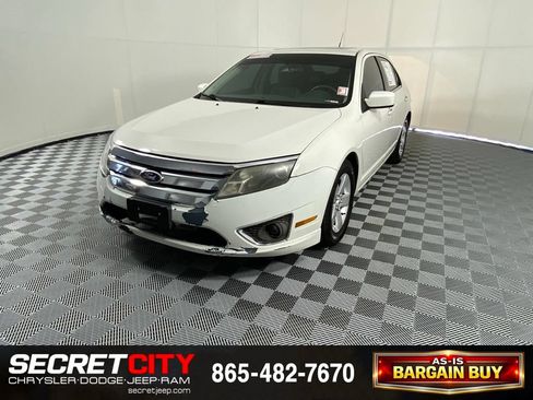 Used 2010 Ford Fusion SEL FWD image 3