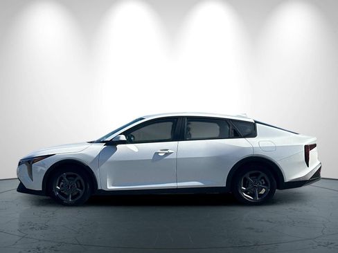 Used 2025 Kia K4 FWD image 7