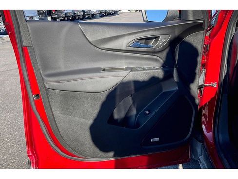 Used 2023 Chevrolet Equinox RS w/ RS Leather Package image 25