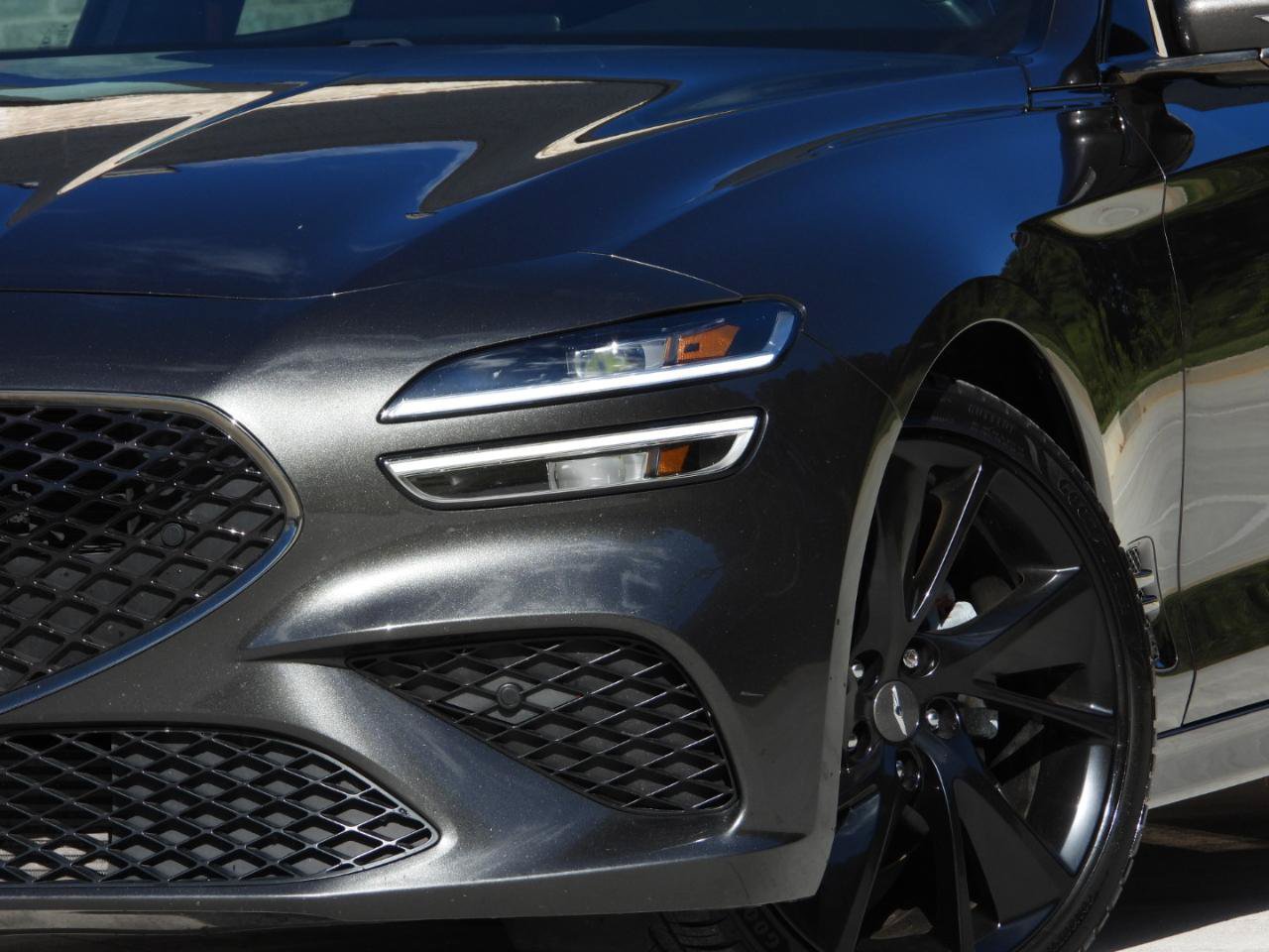 Used 2023 Genesis G70 2.0T w/ Sport Prestige Package RWD image 4
