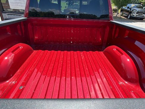 New 2026 RAM 1500 Laramie AWD/4WD image 13